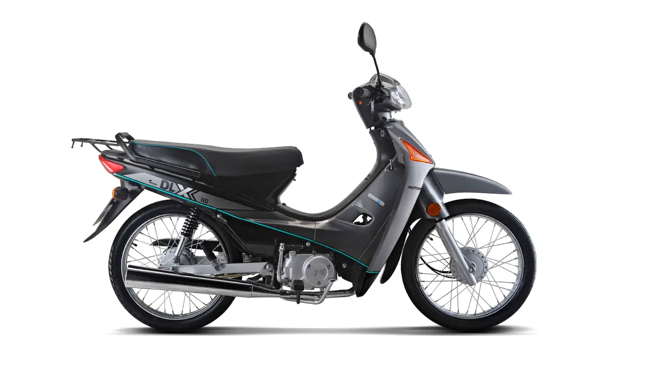 Motomel DLX, otra propuesta con colores combinados y equipamiento para sujetar carga.