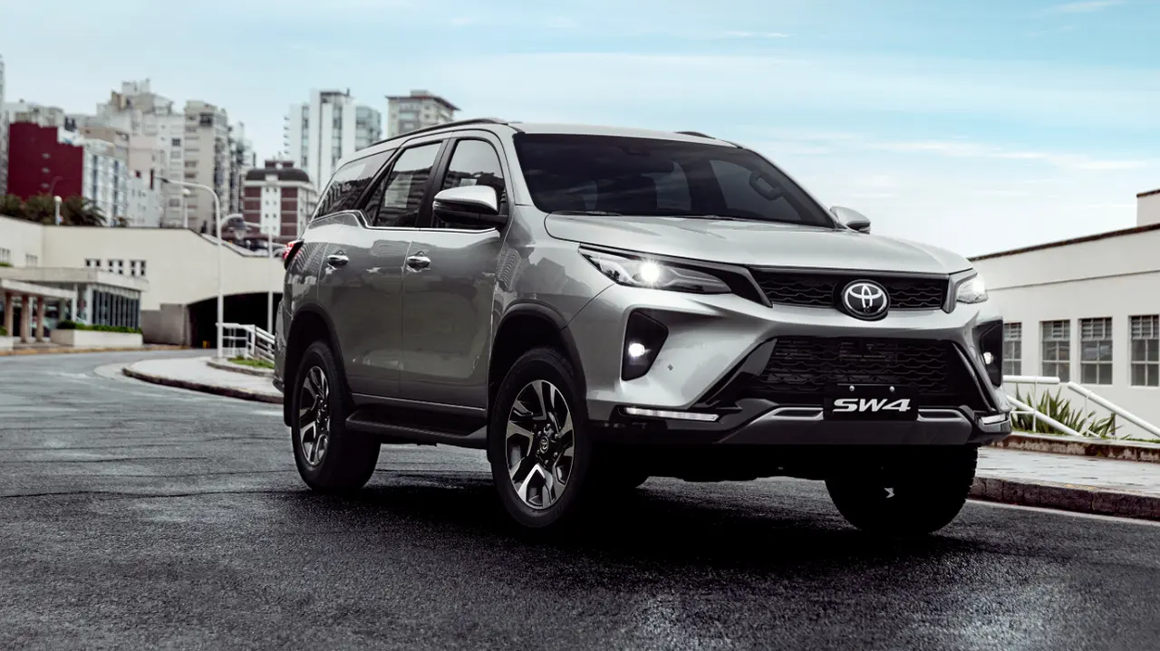 El Toyota SW4 es el SUV más grande y más vendido del país.