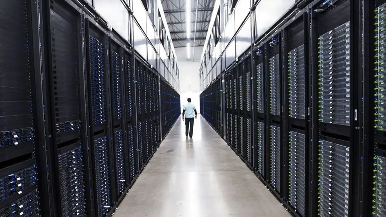 ¿Cuáles son las tecnológicas acusadas de ayudar con la política antiinmigración de EE.UU.?