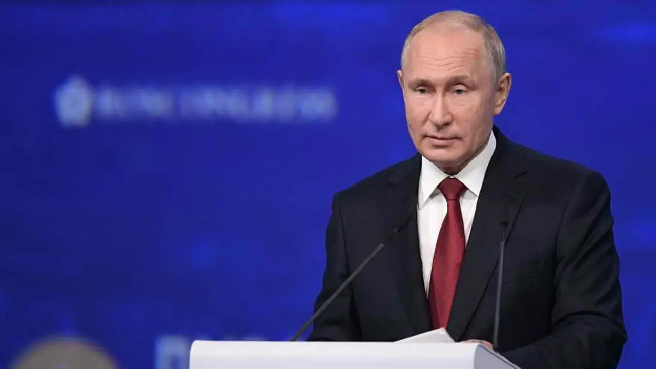 Bomba: ¿Por qué Satoshi Nakamoto no fue el creador de Bitcoin y se sospecha que fue Vladimir Putin?