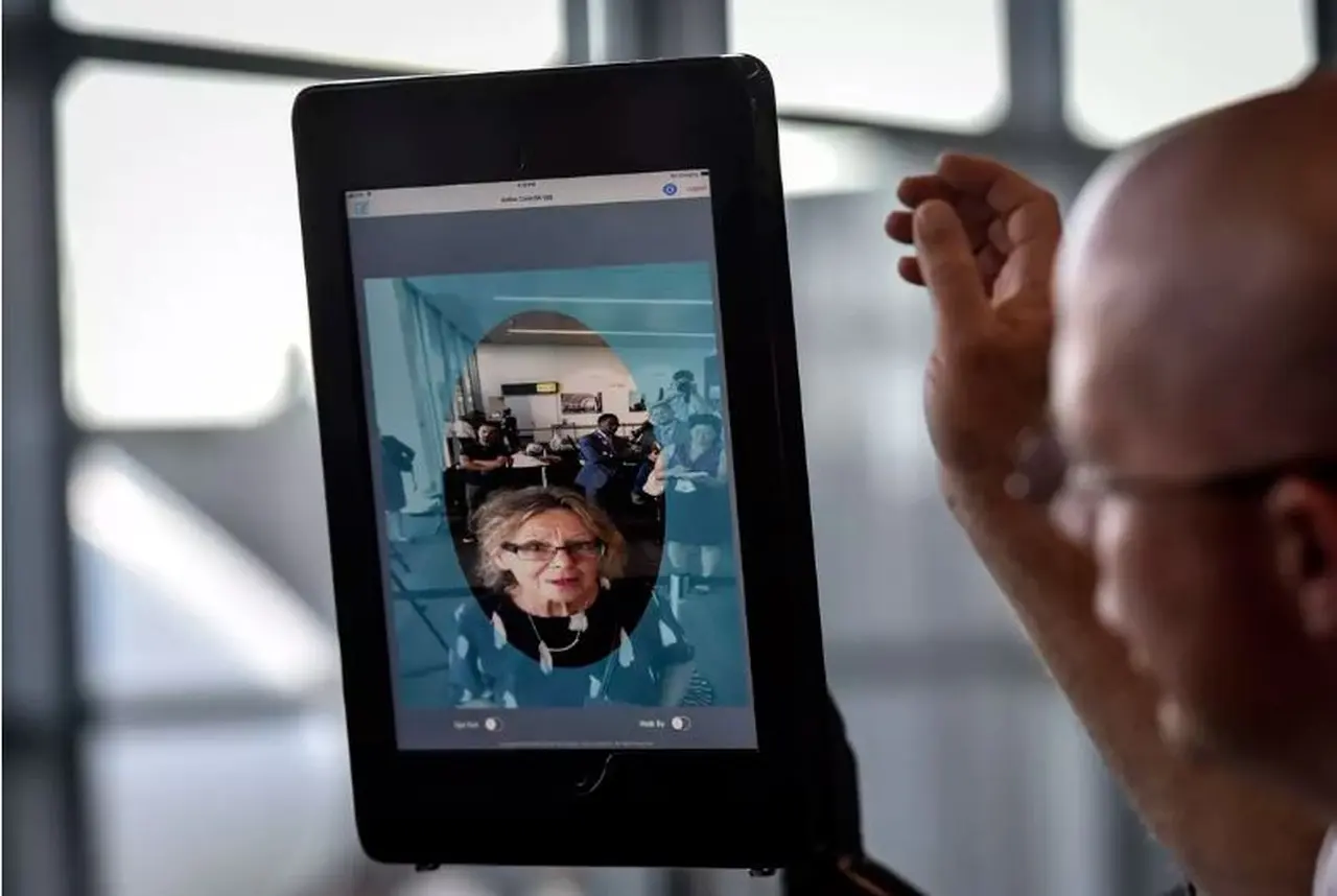 Traspié para el reconocimiento facial: Europa lo prohíbe durante cinco años en lugares públicos