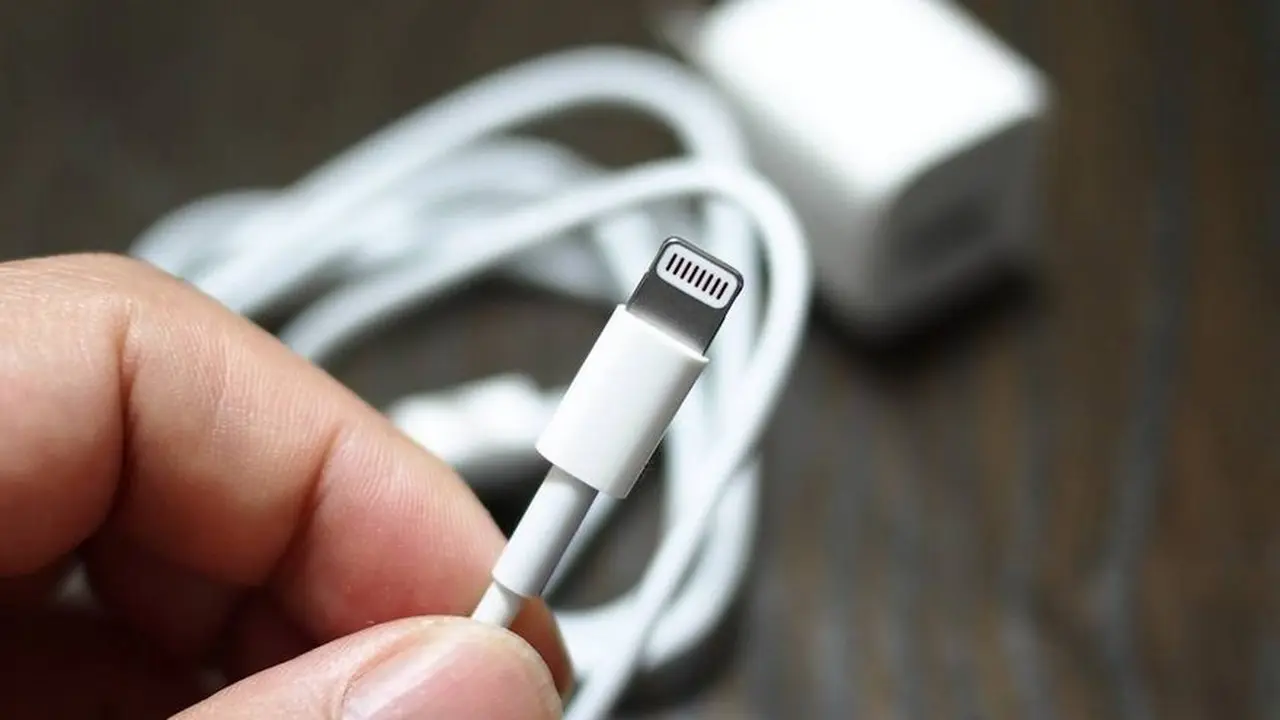 Bomba: conocé la tajante decisión de la Unión Europea que golpea de lleno al iPhone de Apple