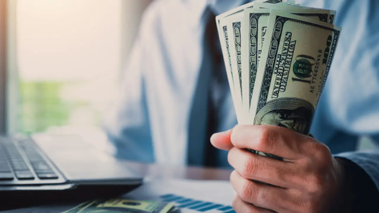 El ingenio argentino, a prueba de toda crisis: el nuevo "rebusque" online que paga u$s1.000 por mes, sin jefes ni horarios