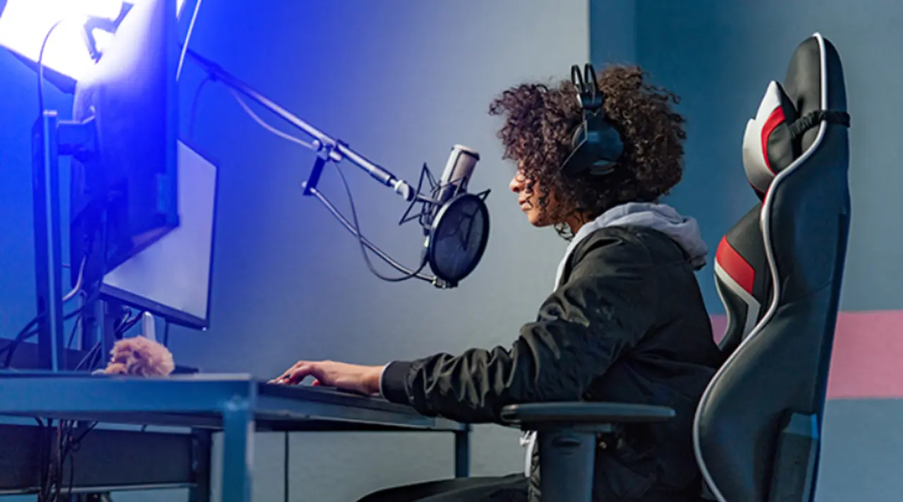 CEO de Twitch acusa a YouTube, Facebook y Kick de copiar el exitoso modelo de negocios de su plataforma