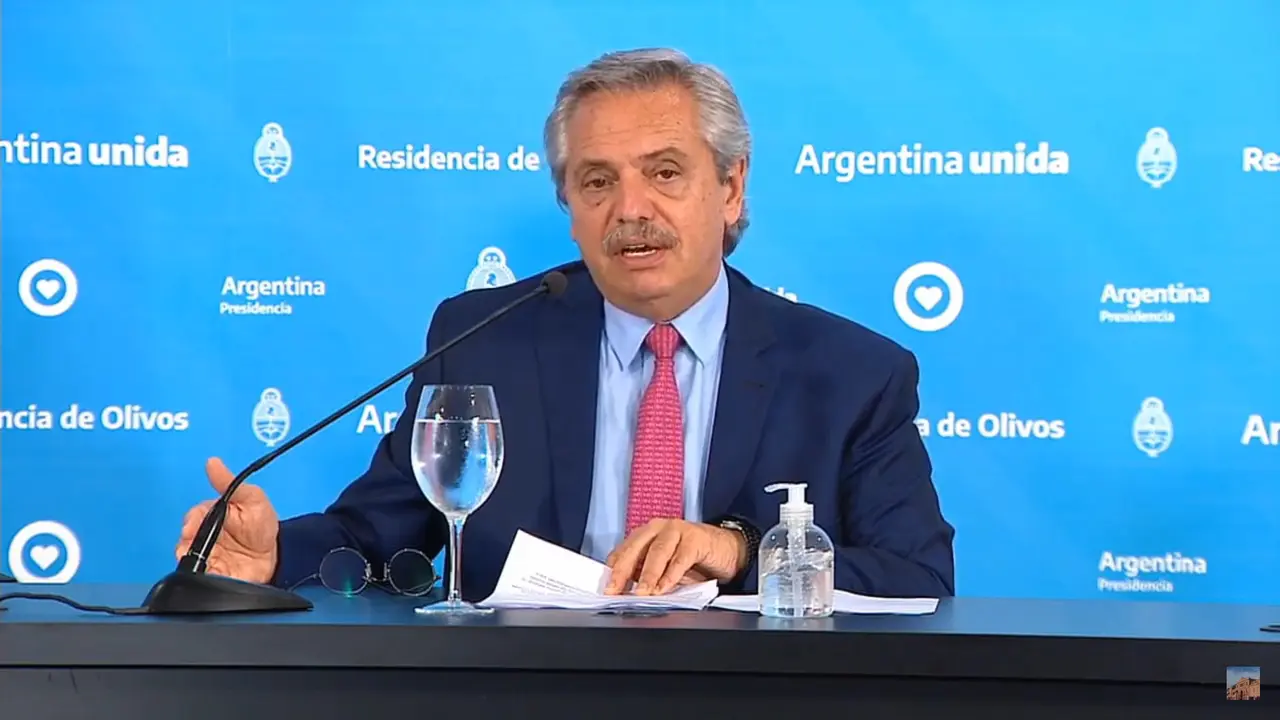 El presidente de La Nación haría el anuncio de la prórroga mañana lunes