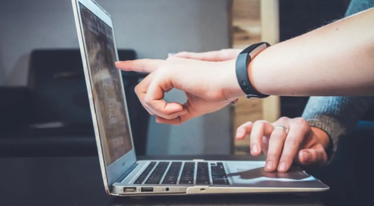 Trabajar para el exterior y cobrar en dólares: estos son los perfiles más buscados y los mejor pagos