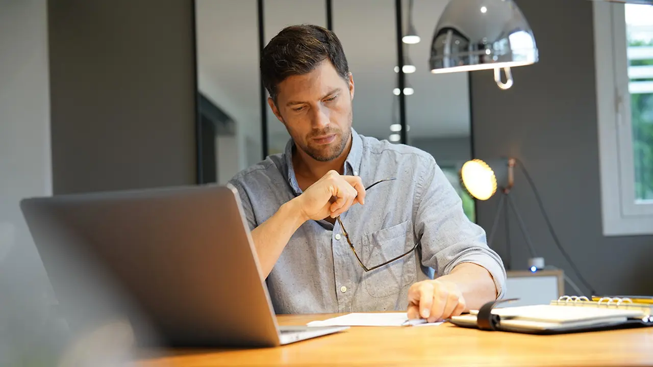 El dolor de ya no ser: por qué el país dejó de ser "cuna de unicornios" y los líderes argentinos buscan otras sedes