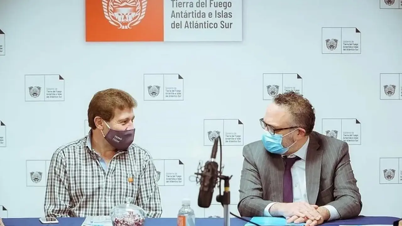 El gobernador fueguino, Gustavo Melella y el ministro de la Producción, Matías Kulfas