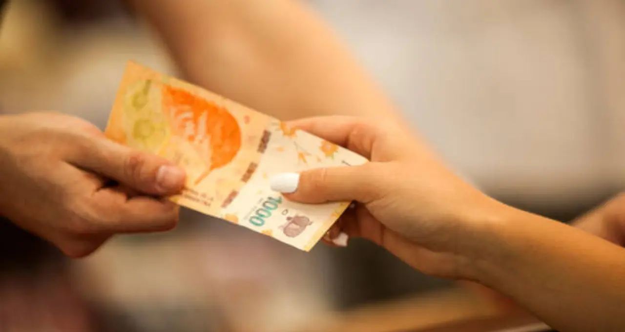 Carrefour y Mercado Pago se unen: ahora podrás extraer efectivo con tu cuenta y sin usar tarjeta