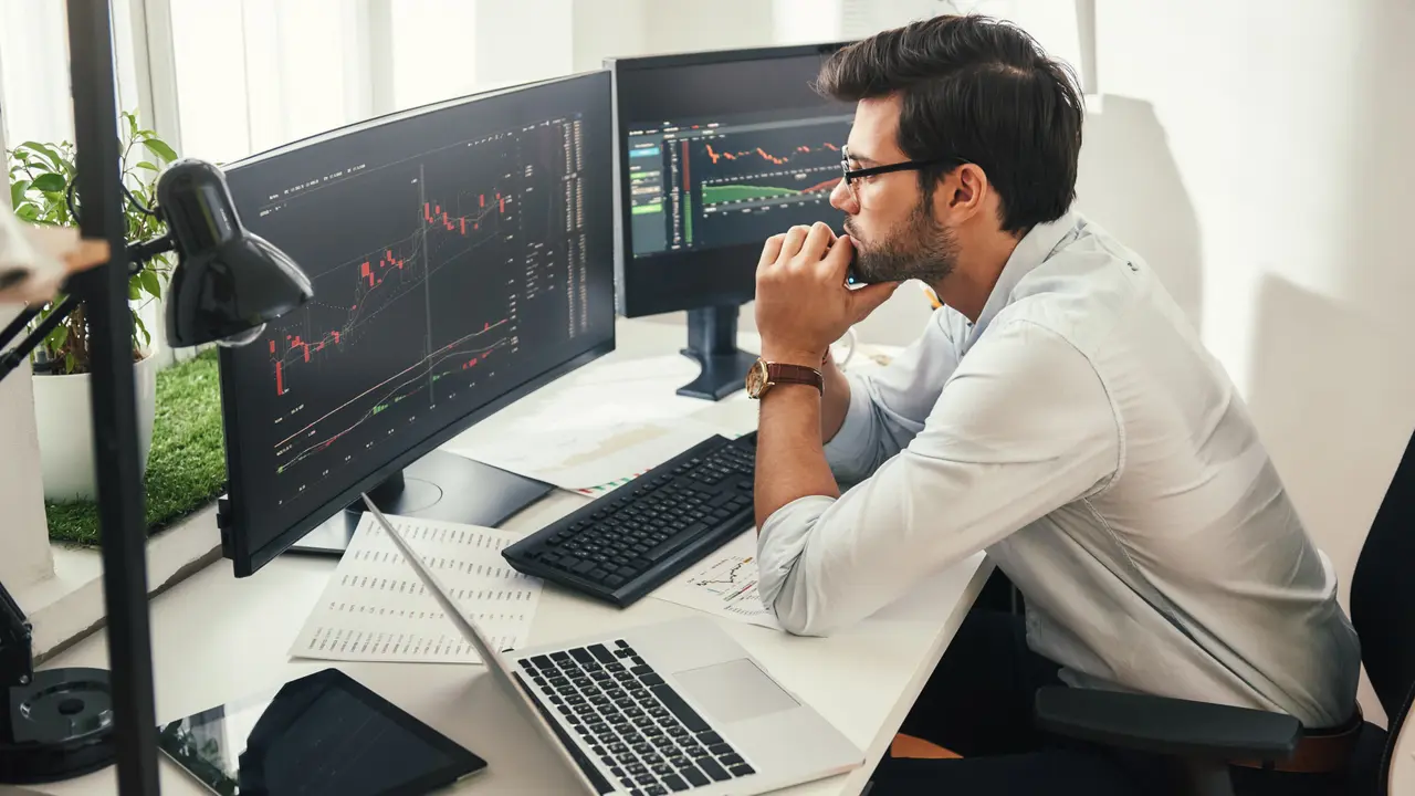 YPF: paso a paso para saber cómo comprar acciones y por qué es el momento justo para entrar en la petrolera