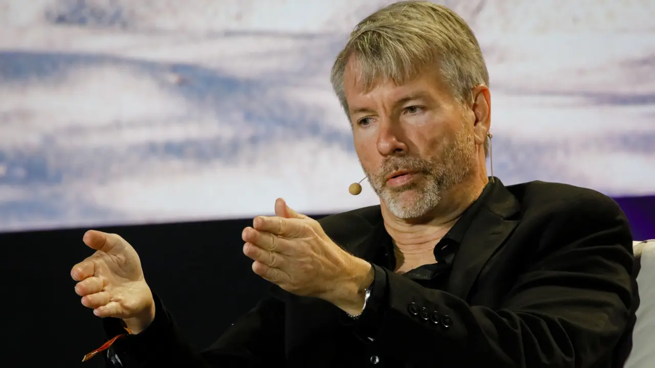 Para Michael Saylor, empresas y ETF están "agotando el suministro natural" de Bitcoin