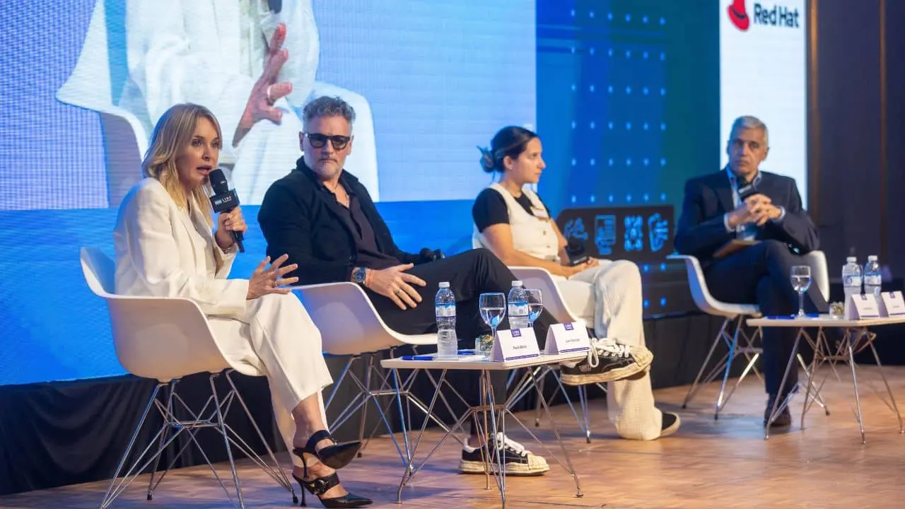 Inteligencia artificial en los negocios: consejos de CEOs para evitar fracasos y evitar el FOMO IA