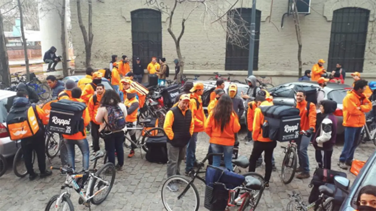 La CGT exigirá al Gobierno la regulación laboral en Rappi, Glovo y Uber