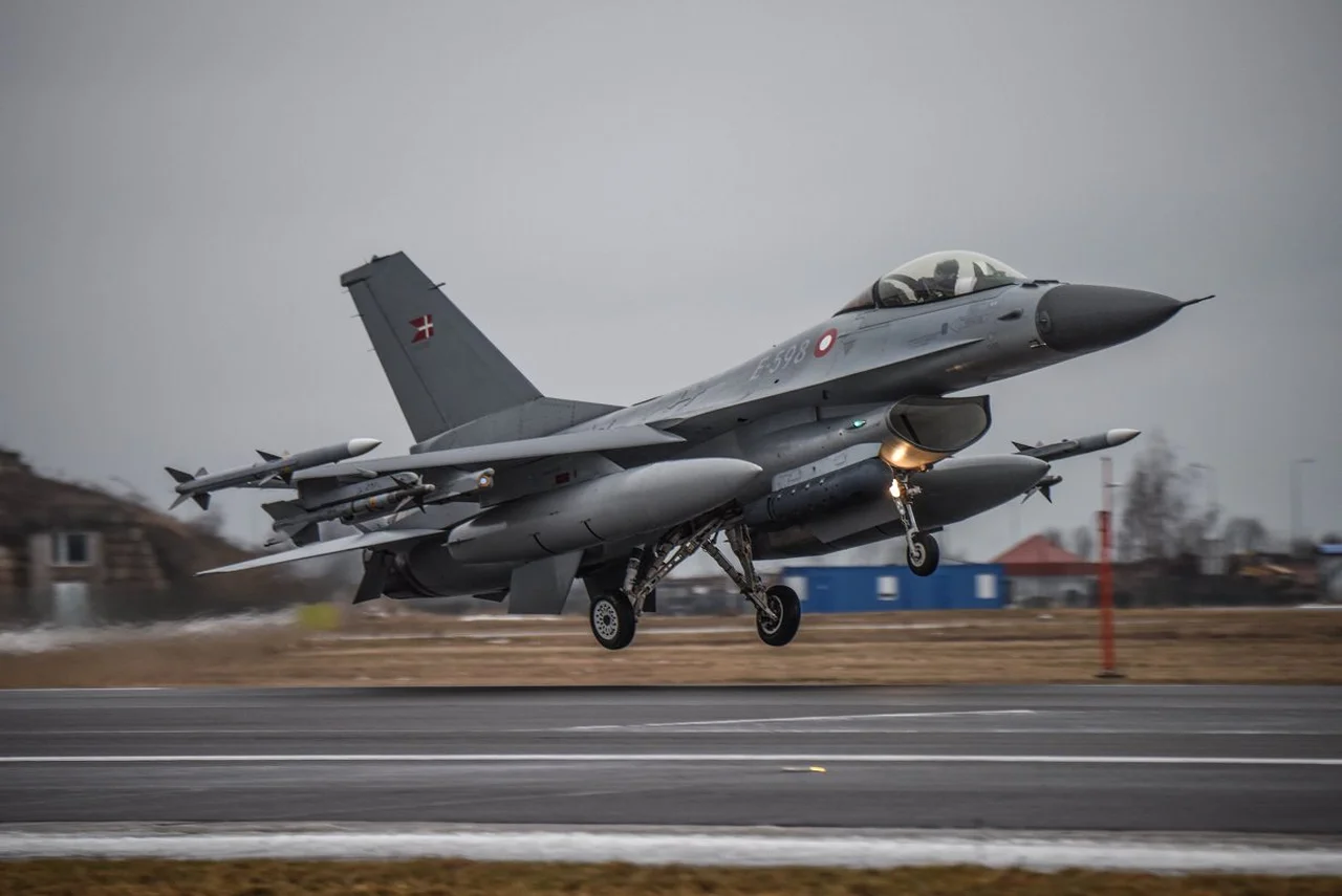 Milei comprará 24 aviones de guerra, pero no a China: con qué país cerrará la operación por u$s500 millones