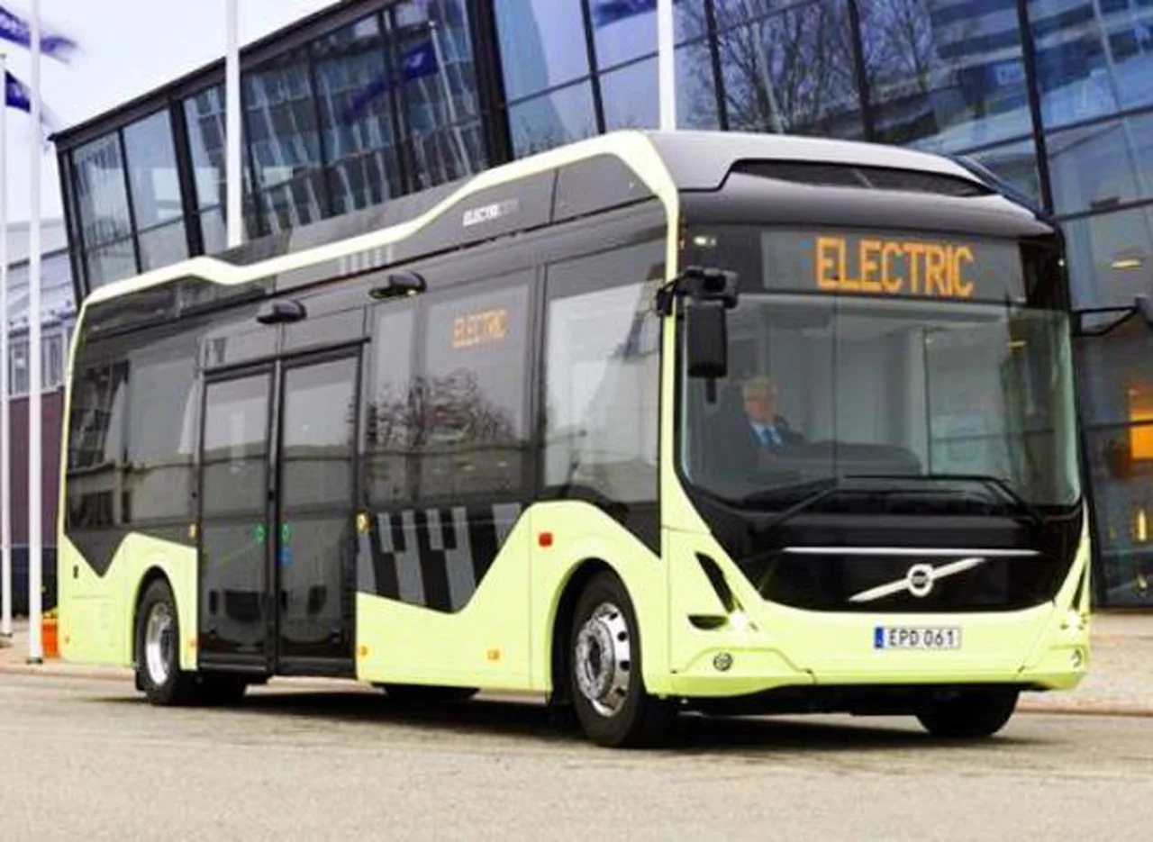 Analizan incorporar un 12,5% de colectivos eléctricos en Capital