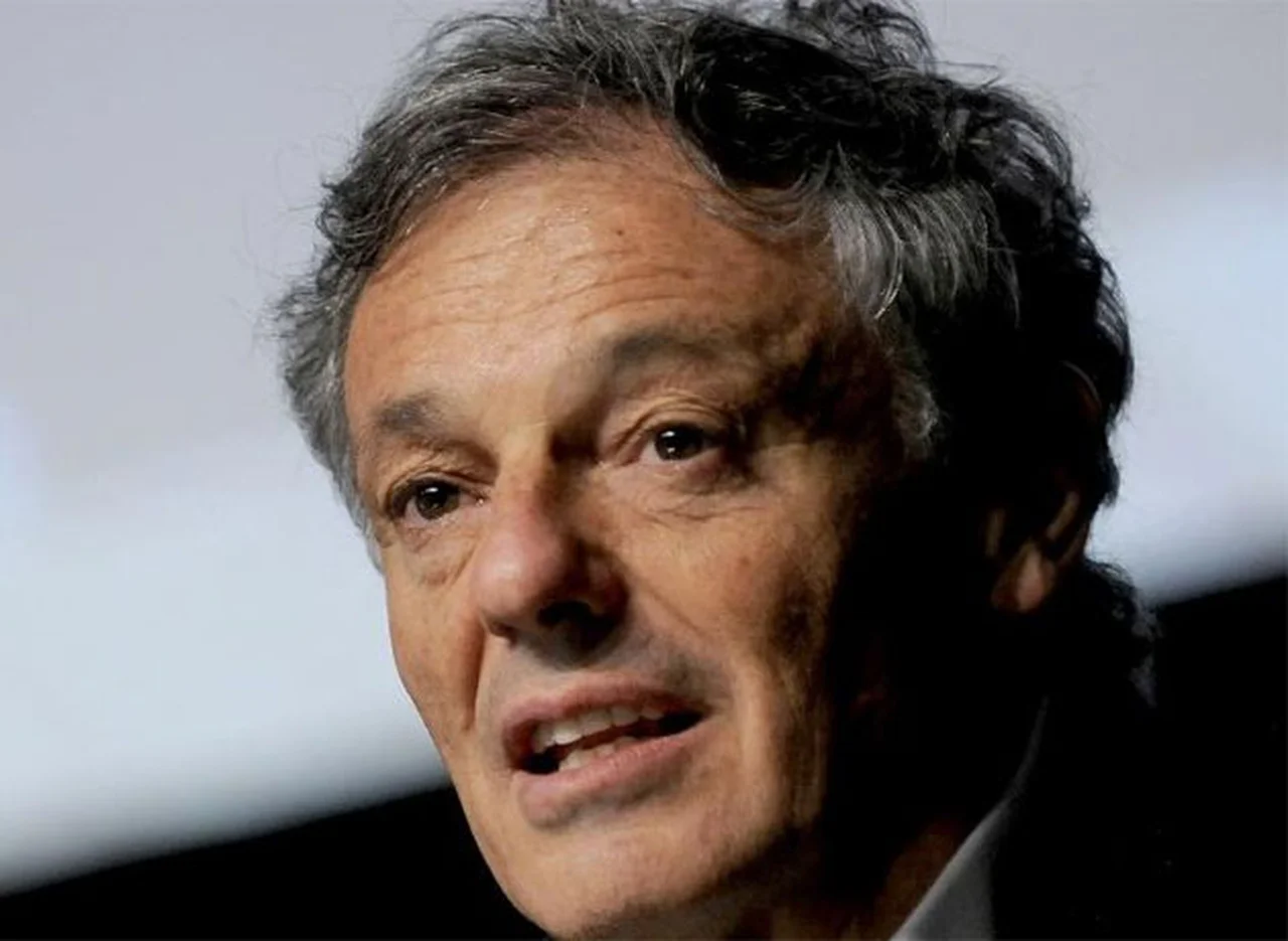 Cabrera pidió a empresarios que "dejen de llorar" y "se pongan a invertir"