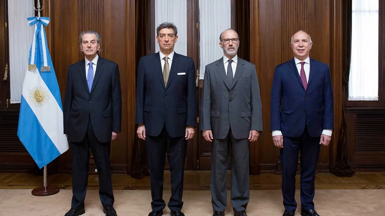 Disponen la presencialidad plena de empleados de la Justicia nacional y federal