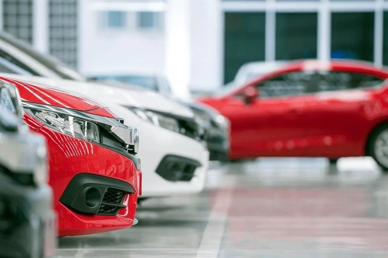 Caen las ventas de los autos y pronostican suba de precios: así es el escenario para la industria automotriz