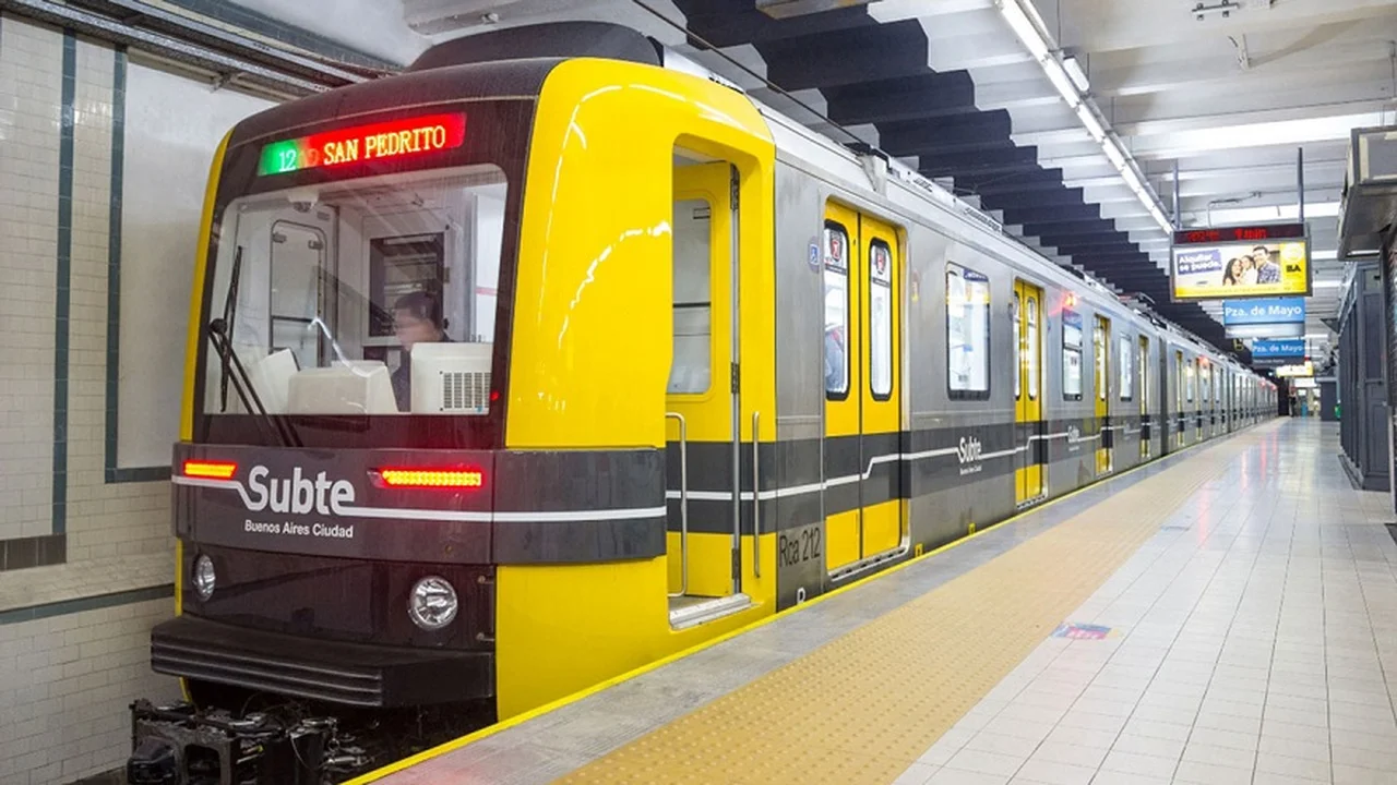 Se disparó el precio del boleto de subte: ¿ahora es más barato viajar en auto?