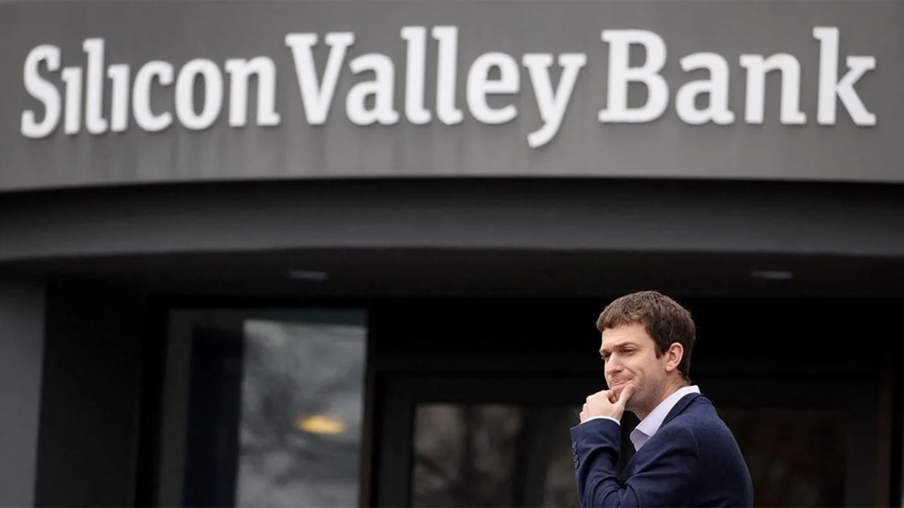 Qué es el "riesgo moral" y por qué se usa para cuestionar rescates bancarios como el del Silicon Valley Bank