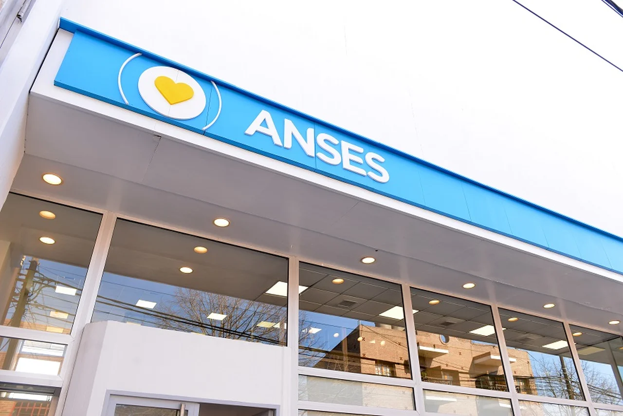 Cómo saber si puedo comprar dólares con ANSES
