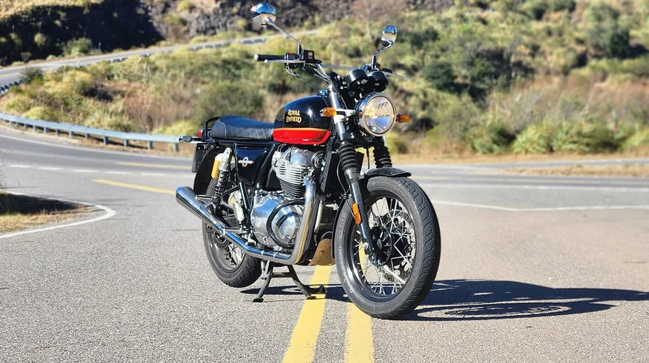 ¿Por qué la moto Royal Enfield Interceptor 650 se vende como "pan caliente"?