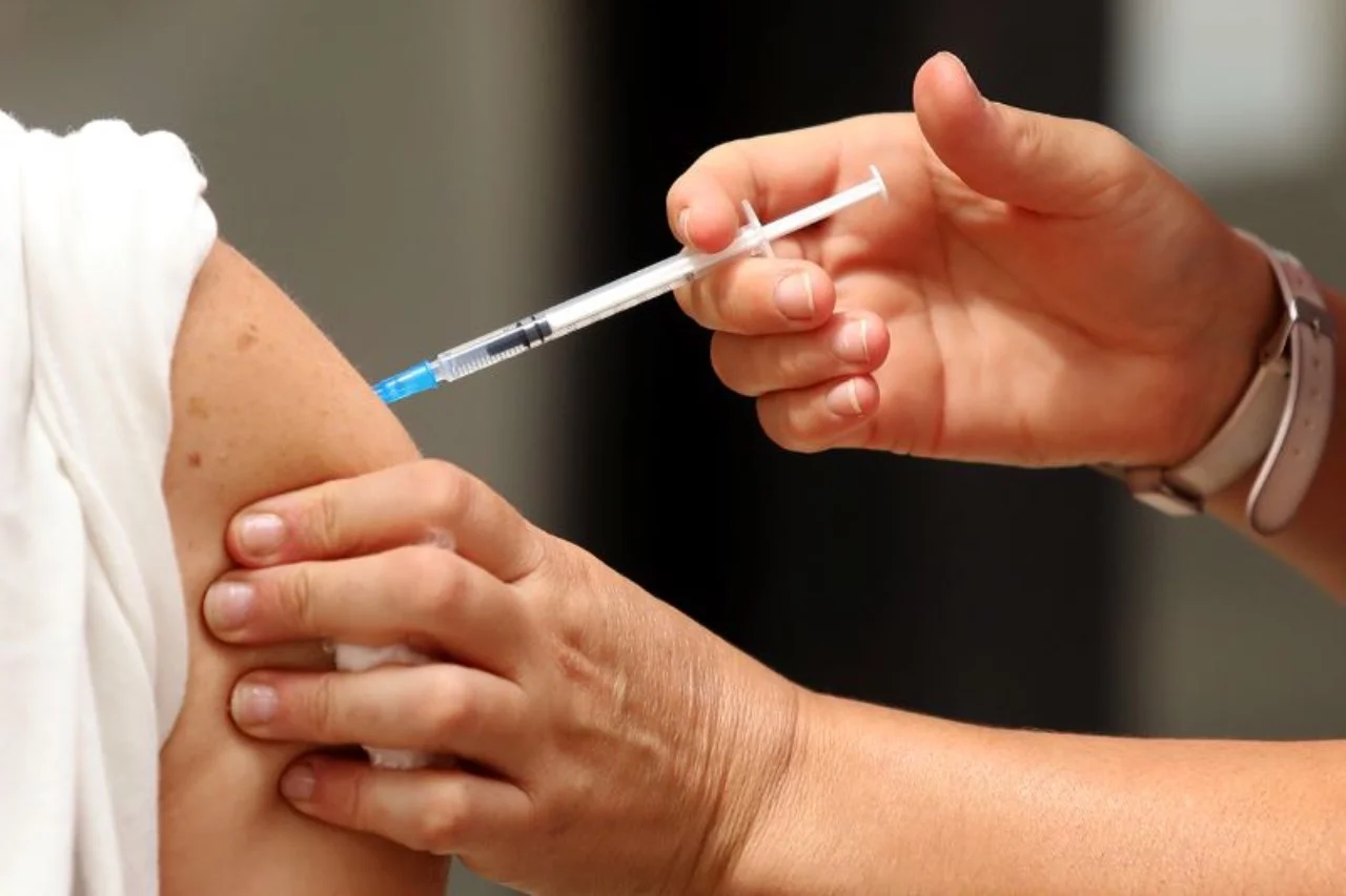 Vacuna contra el dengue en CABA: a qué edades corresponde