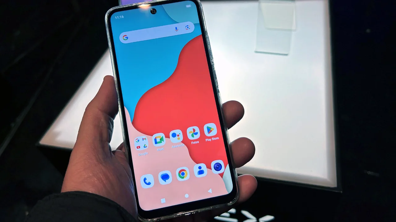 Noblex vuelve al negocio de celulares con estos tres modelos a precios competitivos