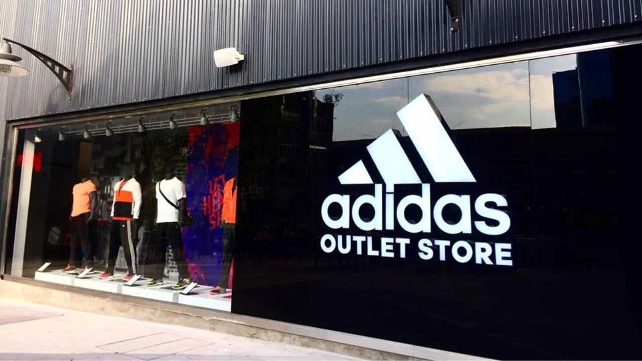 Descuento adidas outlet tiendas 2025