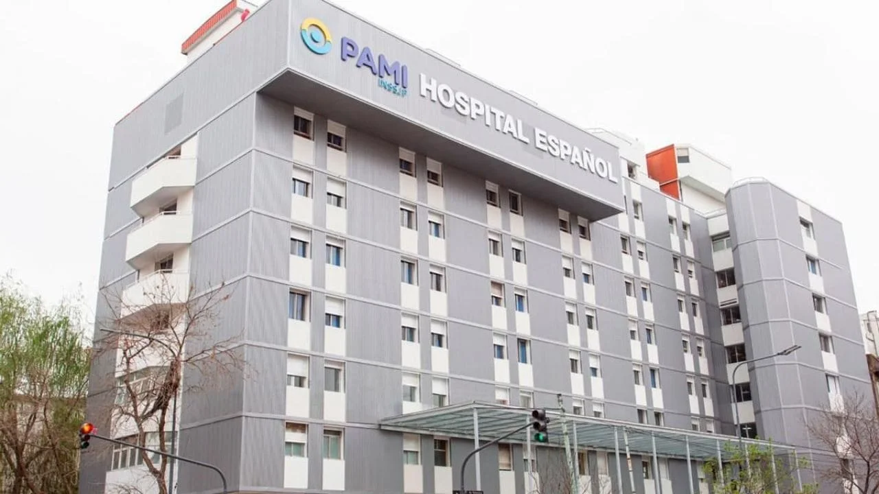 Crisis del Hospital Español pone en riesgo la atención de los jubilados