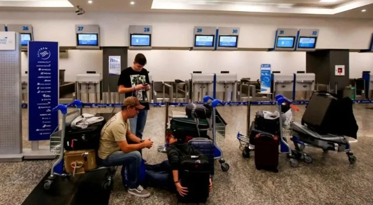 Milei envió mensajes a los gremios aeronáuticos