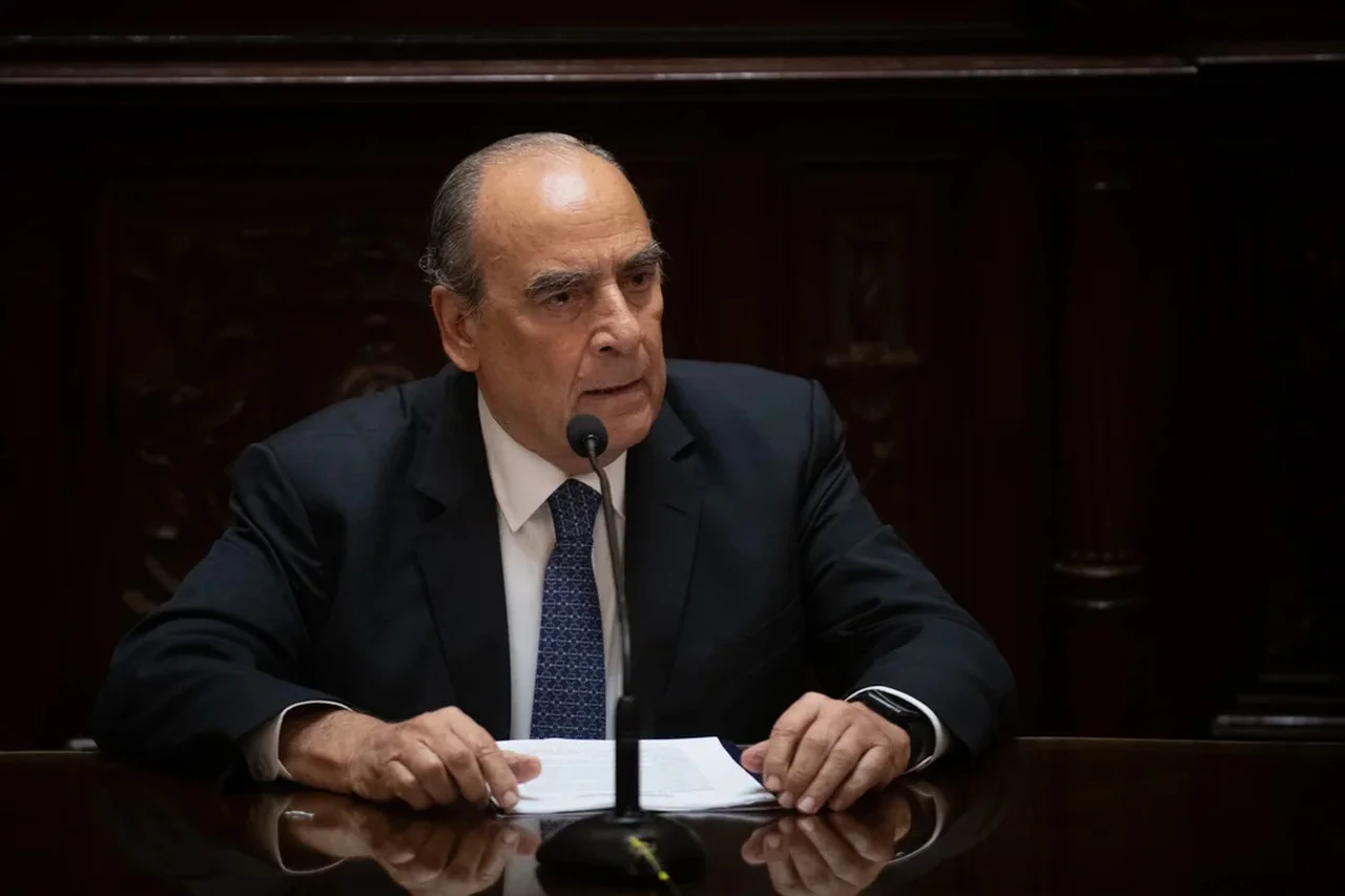 Francos advirtió a Santiago Caputo: "Habrá aprendido una lección: nadie es superpoderoso"