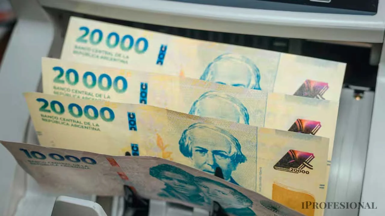 Una provincia anunció un bono de $50.000 para todos sus empleados públicos