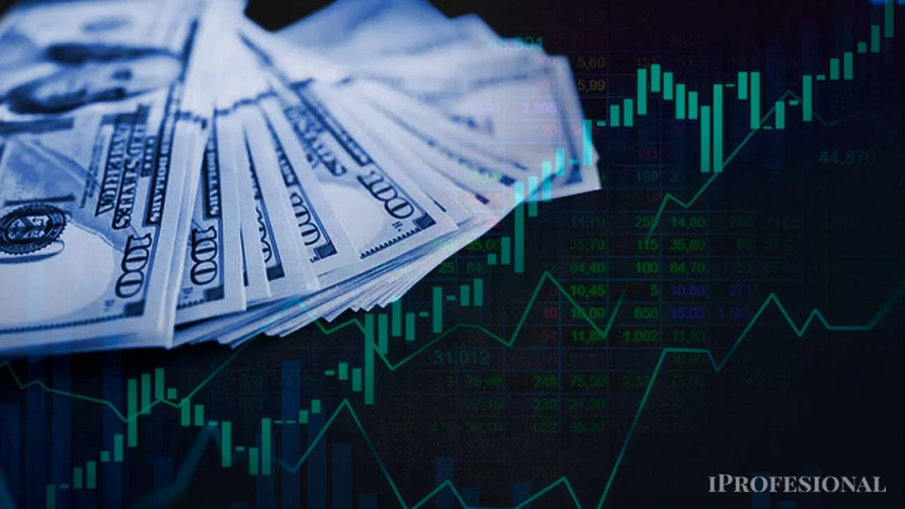 A qué precio abrirá el dólar este lunes, tras el histórico fin del cepo: la apuesta de la City