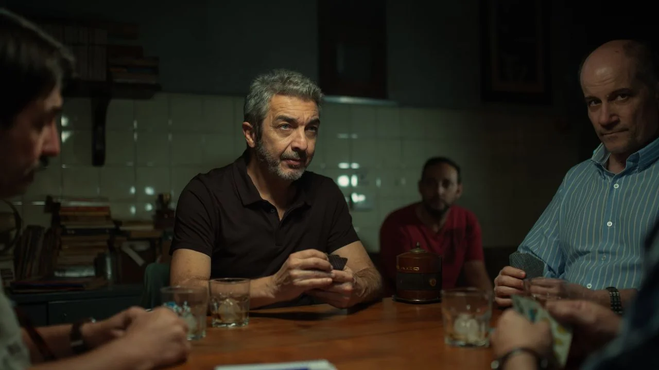 "Una obra maestra de la ciencia ficción": japoneses aprenden a jugar al truco por El Eternauta