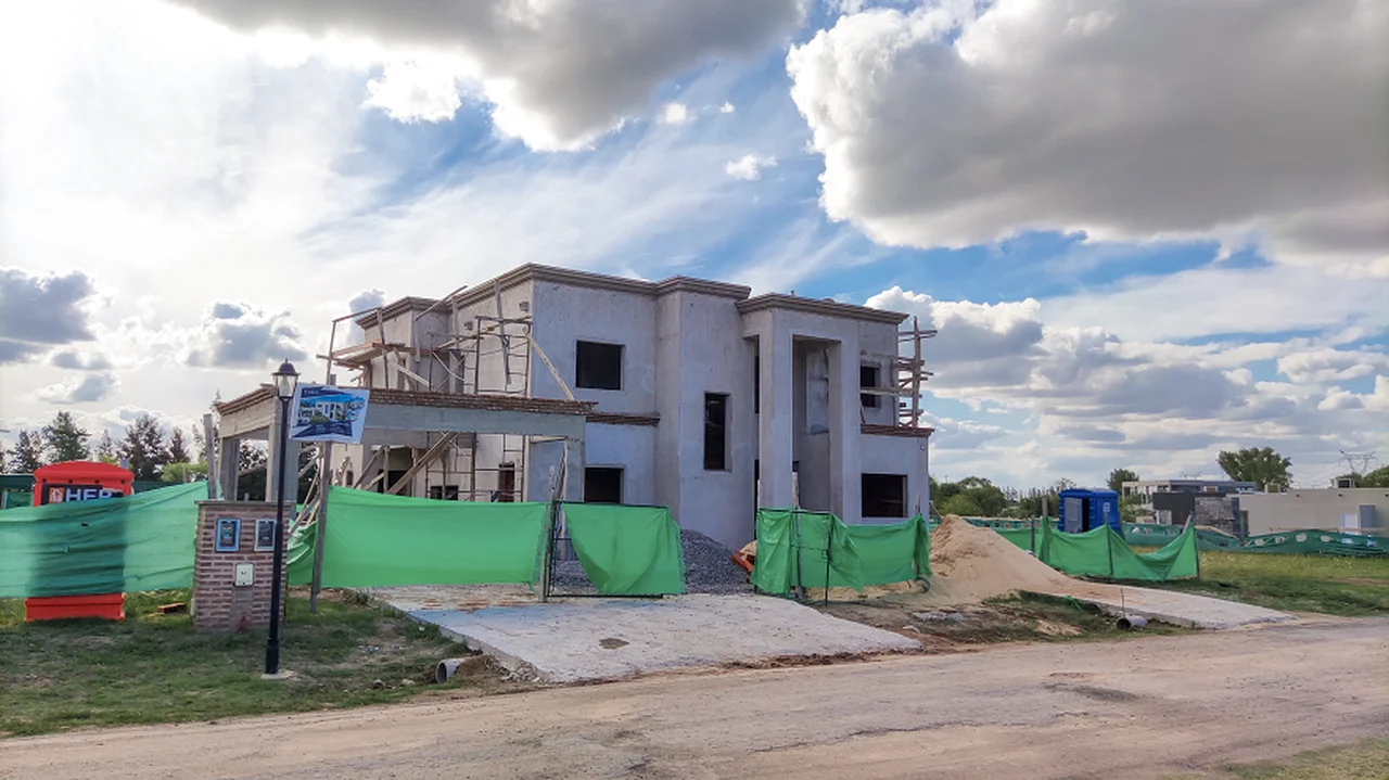 ¿Es mal momento para construir?: consultora revela cuáles son los costos en dólares