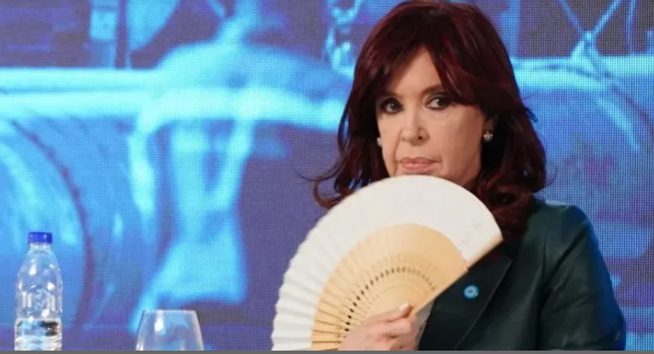 Cristina Kirchner dice que los sindicatos perdieron poder y habla de ineficiencia del Estado