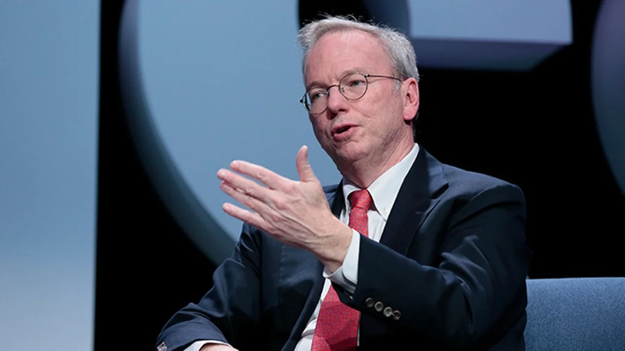 Competencia para Bezos y Musk: exejecutivo de Google se vuelve CEO de una prometedora startup aeroespacial