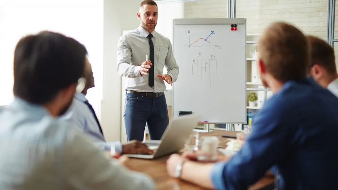 Trabajo 2025: pronostican cuál será el perfil del conocimiento más demandado del año entre empresas