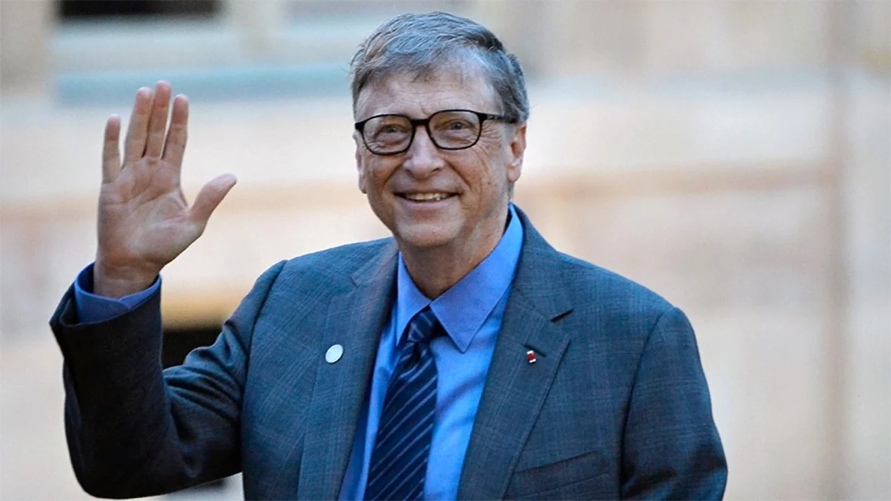 Bill Gates pronostica una semana laboral "extra corta" por el auge de la inteligencia artificial