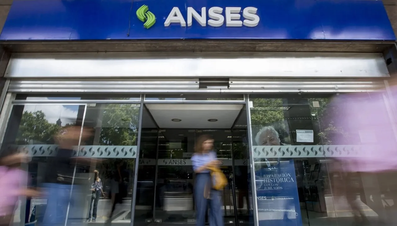 ANSES revela las fechas de cobro de la Tarjeta Alimentar y AUH para abril 2024: de cuánto son los montos