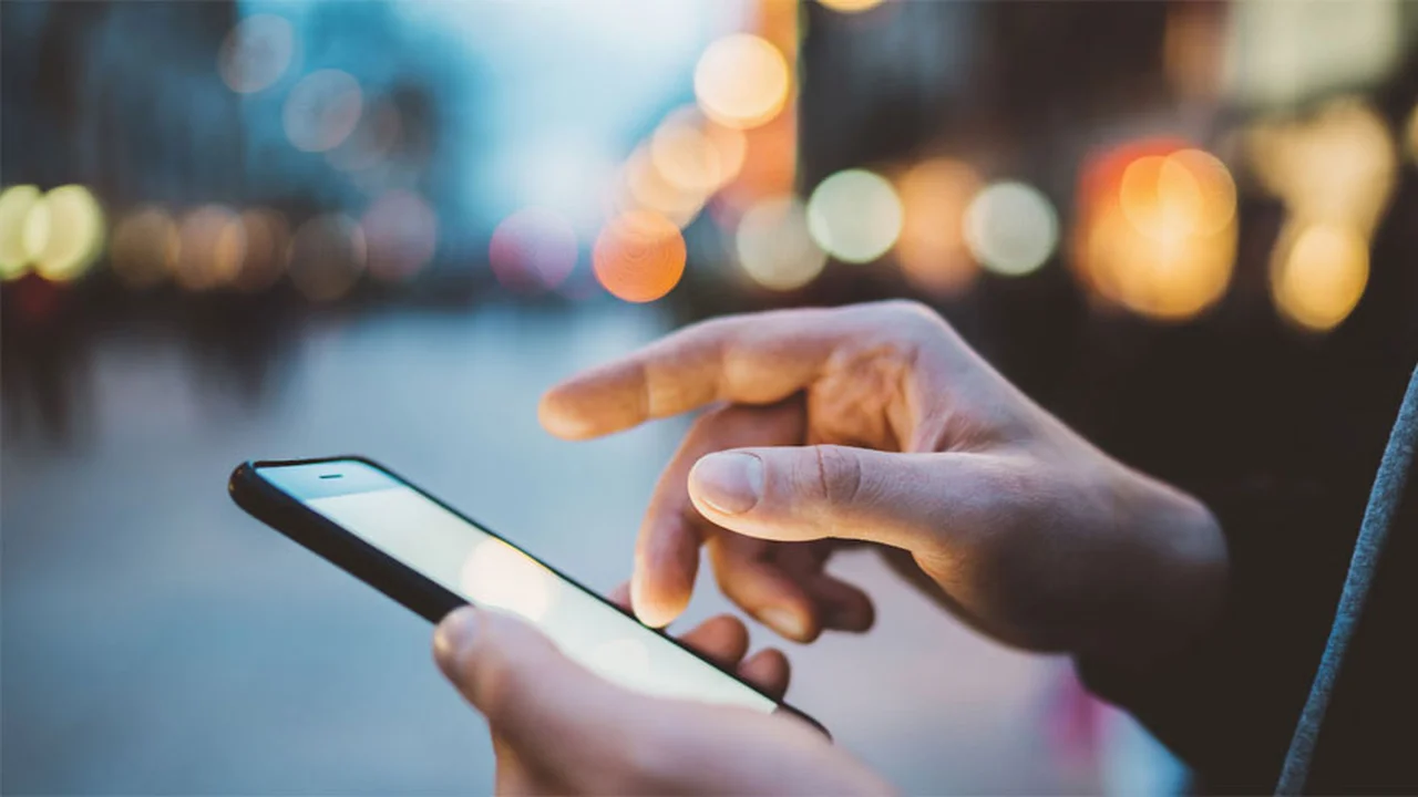 WhatsApp dejará de funcionar en varios teléfonos de Samsung y Motorola en diciembre 2025