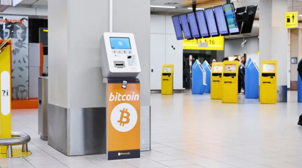 Cajeros automáticos de Bitcoin, en aumento: los países que más tienen y cuántos hay en Argentina