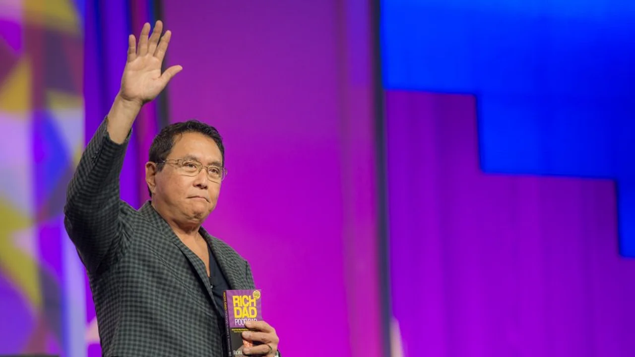 Robert Kiyosaki predice a cuánto llegará Bitcoin en 2025 y critica a BlackRock por "manipular su precio"