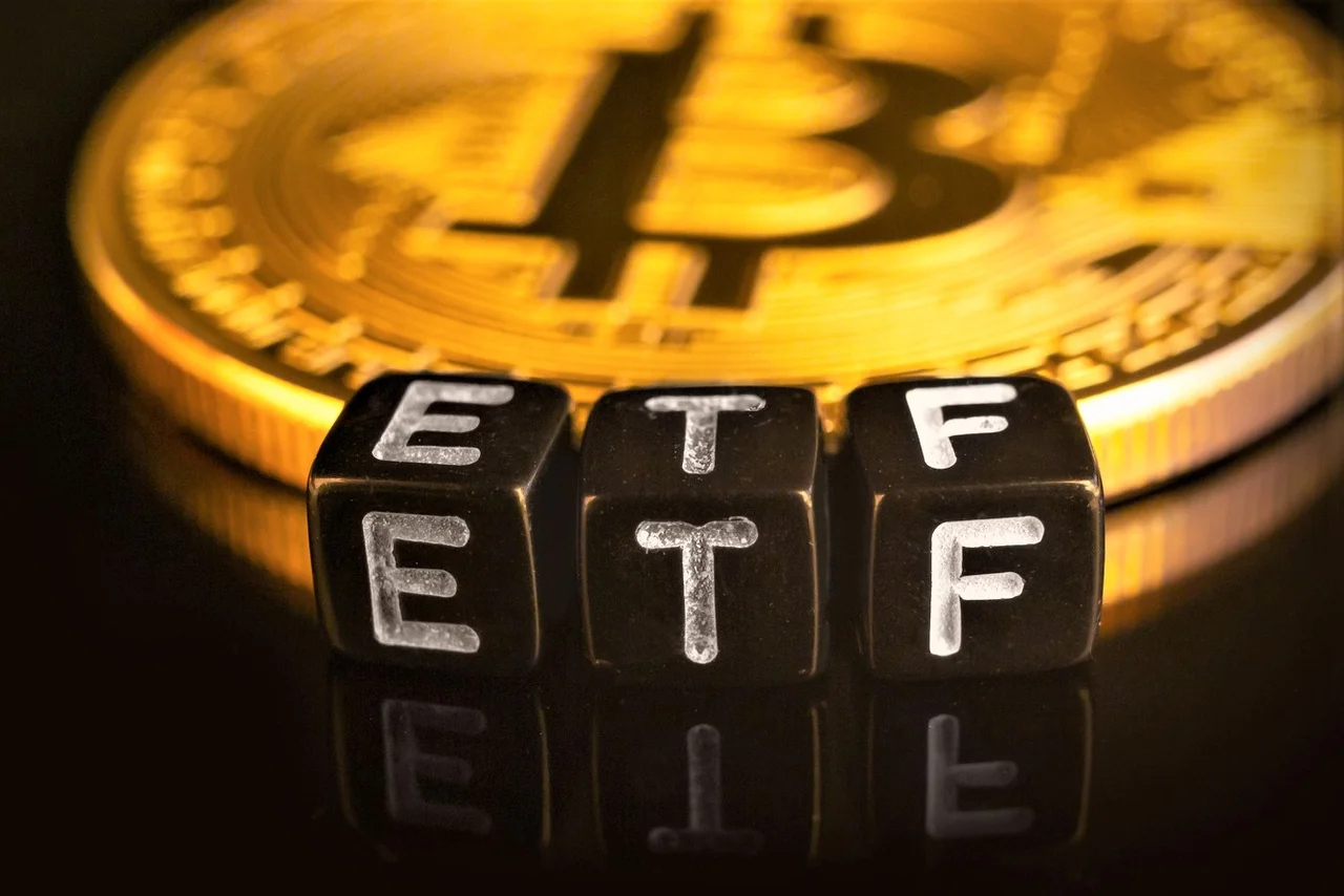 Solicitan autorización a la SEC para lanzar otros 10 ETFs de criptomonedas