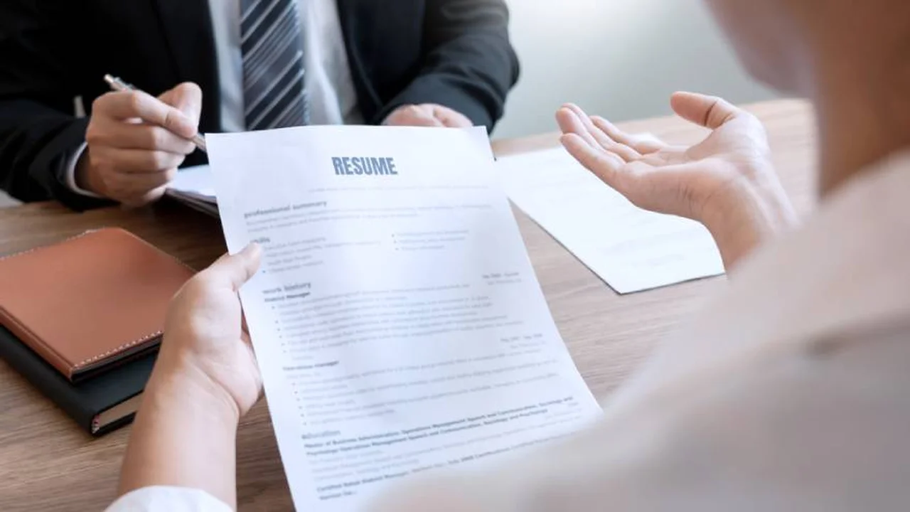 ¿Te cuesta conseguir trabajo? conocé los tips infaltables para armar un currículum "exitoso"