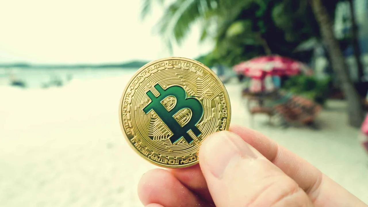 Ideal para las vacaciones: Conocé 4 plataformas que permiten pagar hoteles y vuelos con criptomonedas
