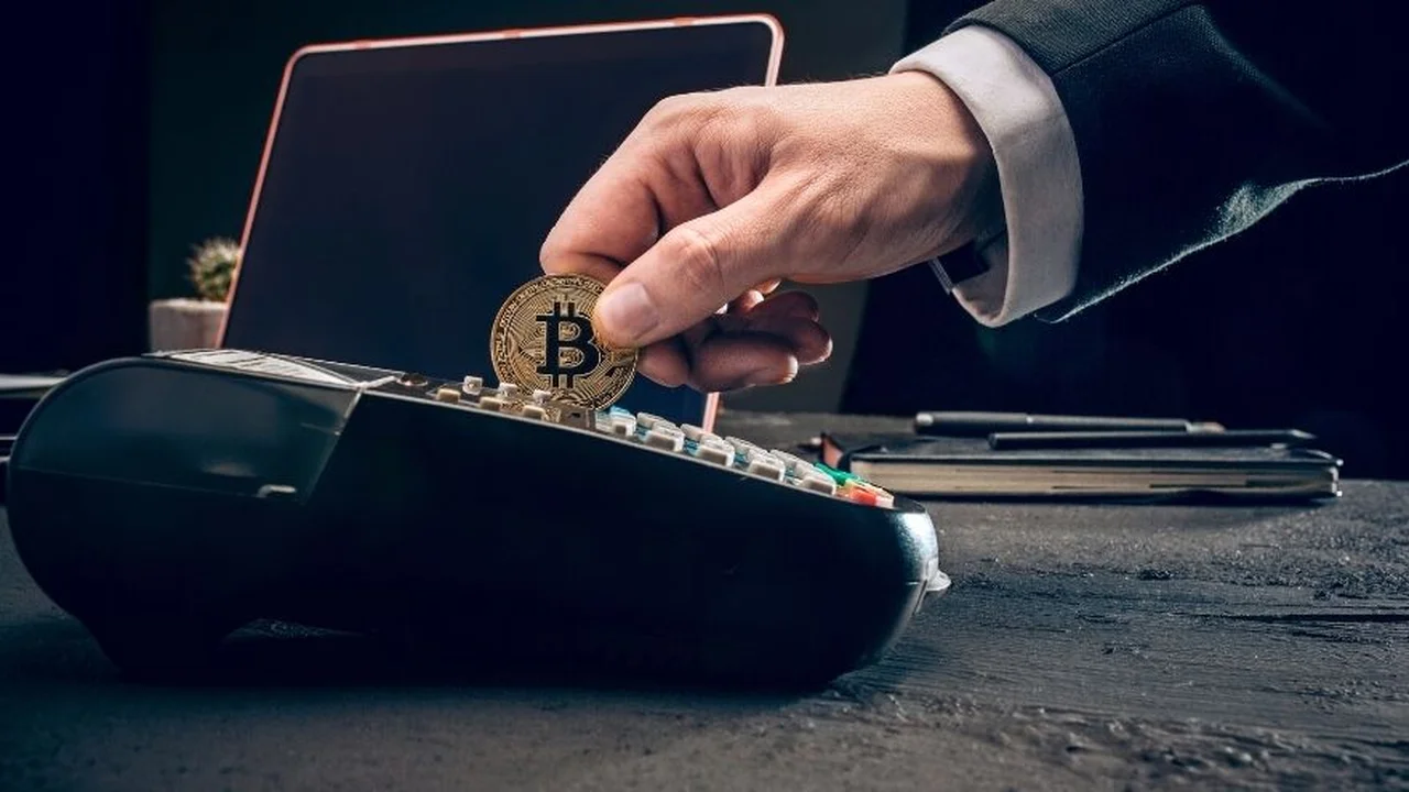 Banco Itaú lanza Oranje, su proyecto para crear una reserva estratégica de BTC