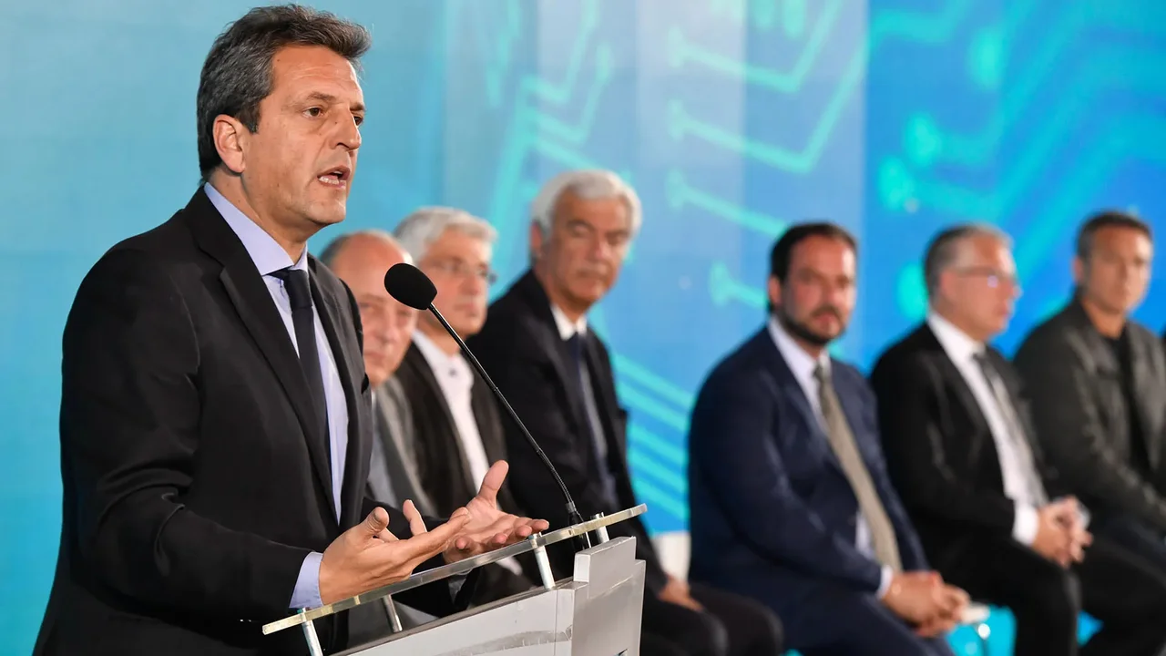 El Banco Central activó el "dólar tech" y Massa apura el "Monotech": para qué sirven y sus ventajas