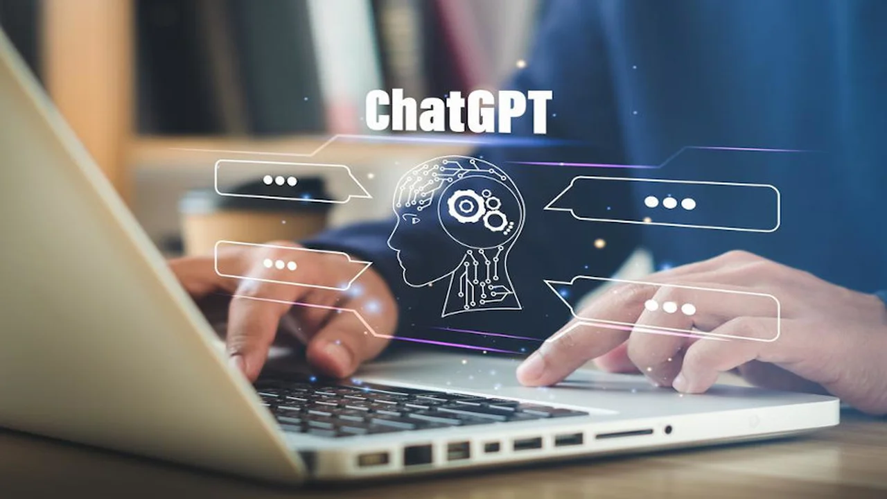 OpenAI introduce una aplicación de ChatGPT para iPhone: con qué actualización contará